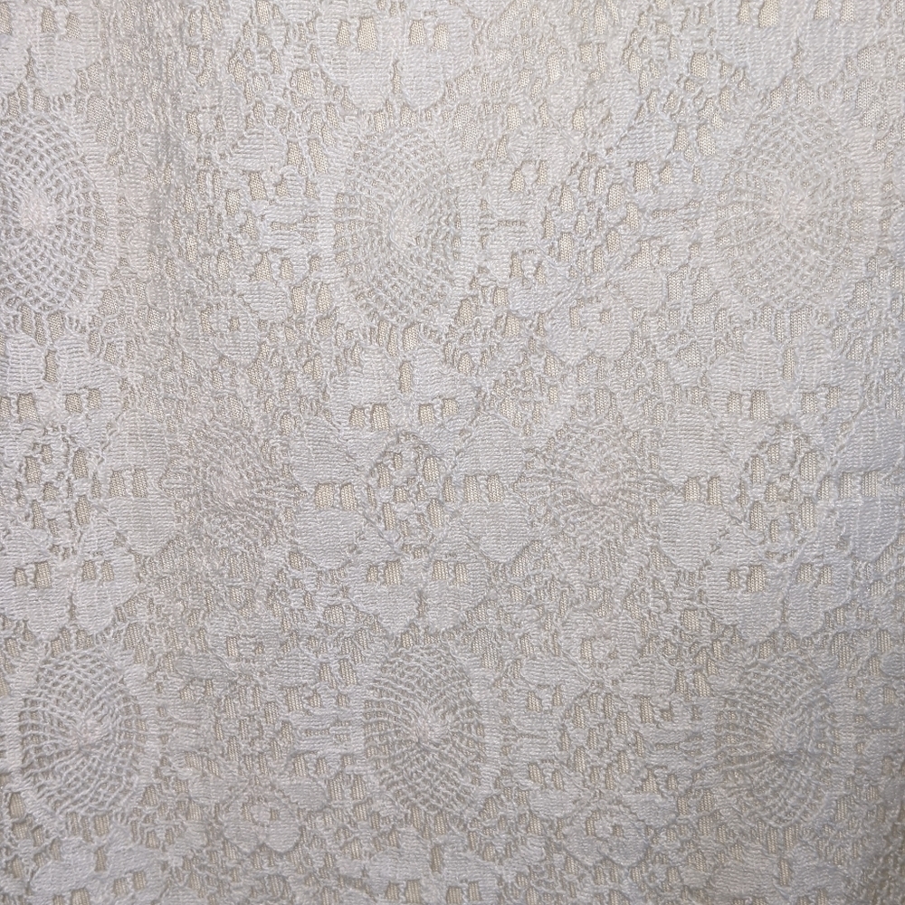 Lace Racerback Top in Cream - Picture 3 of 4